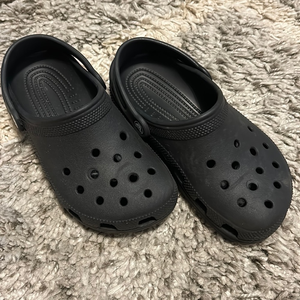 Black Crocs - size J2